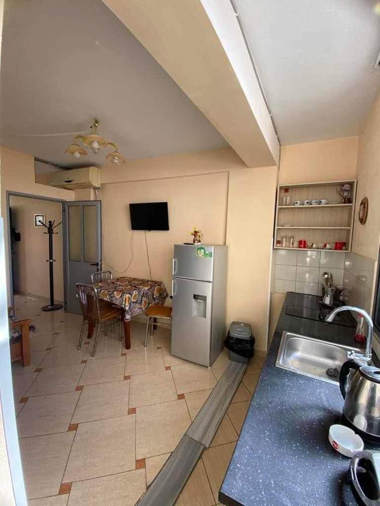 Koli Apartaments Sarandë Buitenkant foto